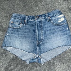 Levi’s cut offs
